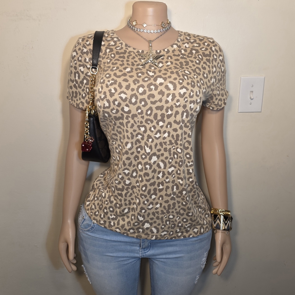 Zoe + Liv Beige Leopard Print Short Sleeve Tee